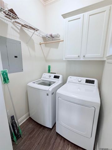 10613 Springglen Ct, Baton Rouge, LA 70810