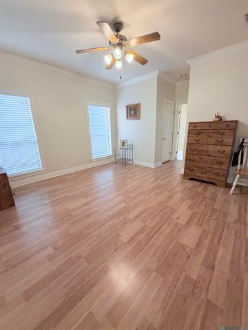 10613 Springglen Ct, Baton Rouge, LA 70810