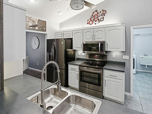 8686 SE 158TH STREET, Summerfield, FL 34491