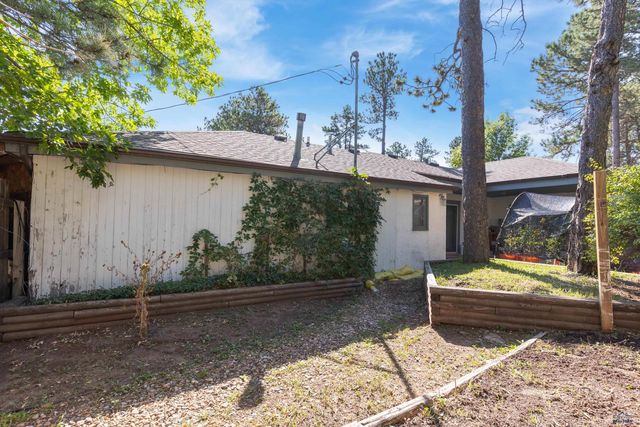 411 N BERRY PINE RD, Rapid City, SD 57702