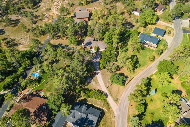 411 N BERRY PINE RD, Rapid City, SD 57702