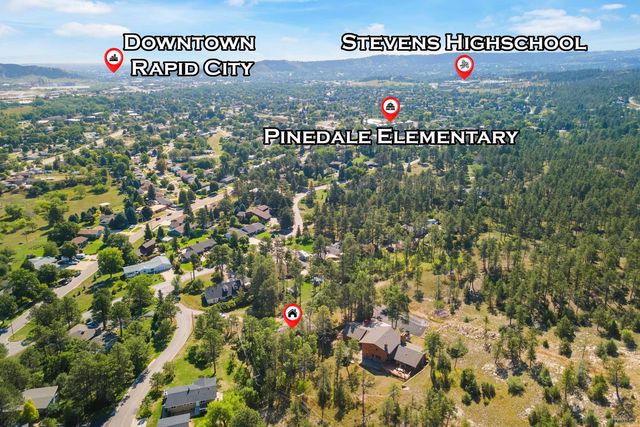 411 N BERRY PINE RD, Rapid City, SD 57702