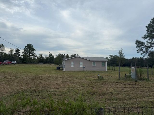 10903 N FARMWOOD AVENUE, Dunnellon, FL 34433