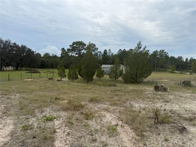 10903 N FARMWOOD AVENUE, Dunnellon, FL 34433