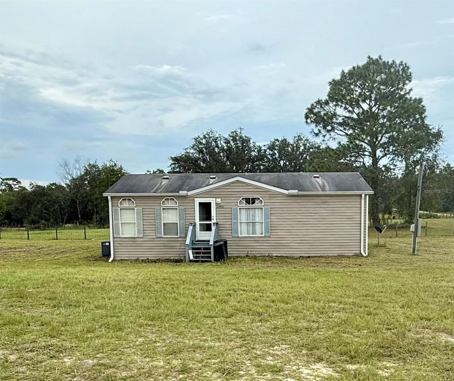 10903 N FARMWOOD AVENUE, Dunnellon, FL 34433