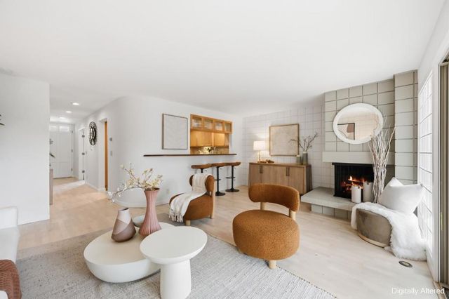 30 Los Altos Square, Los Altos, CA 94022