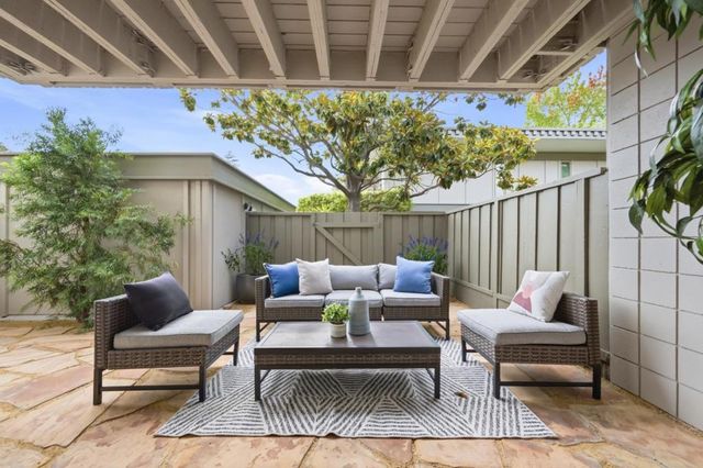 30 Los Altos Square, Los Altos, CA 94022