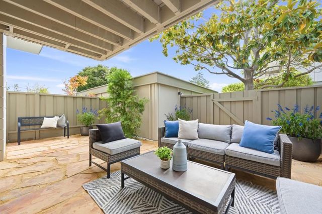 30 Los Altos Square, Los Altos, CA 94022