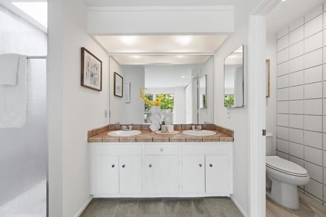 30 Los Altos Square, Los Altos, CA 94022