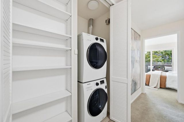 30 Los Altos Square, Los Altos, CA 94022