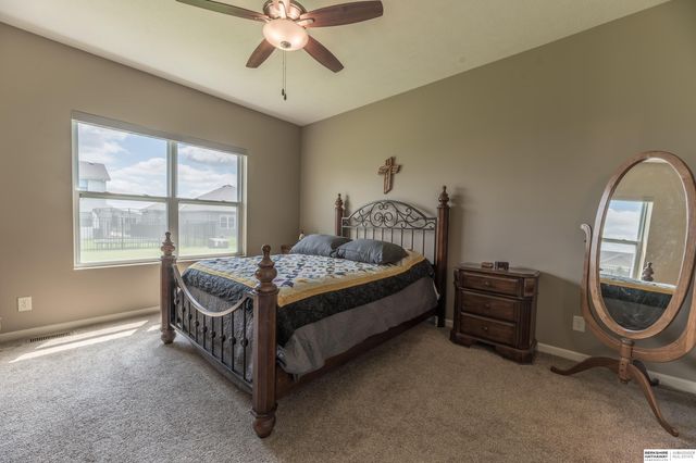 11405 N 170th Street, Bennington, NE 68007