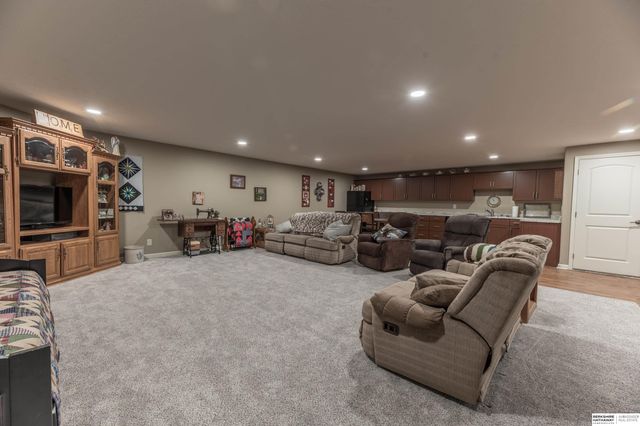 11405 N 170th Street, Bennington, NE 68007