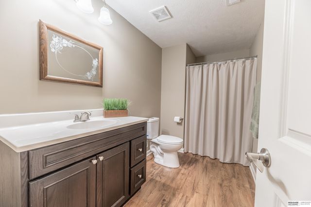 11405 N 170th Street, Bennington, NE 68007
