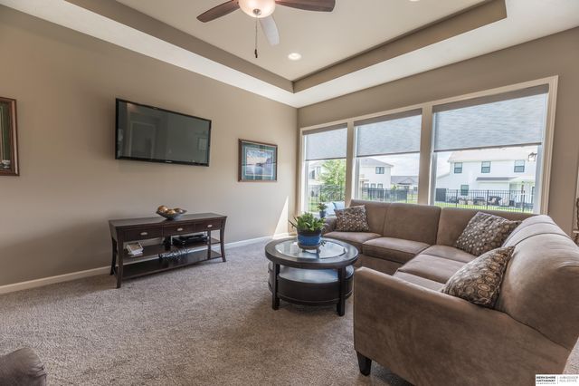 11405 N 170th Street, Bennington, NE 68007