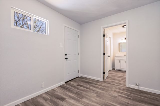 1706 E Garnett Street, Gainesville, TX 76240