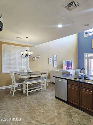 7115 W KINGS Avenue, Peoria, AZ 85382