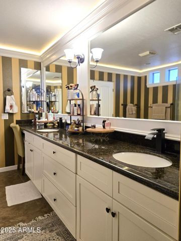 7115 W KINGS Avenue, Peoria, AZ 85382