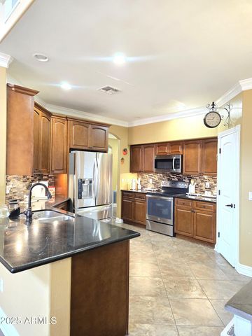 7115 W KINGS Avenue, Peoria, AZ 85382