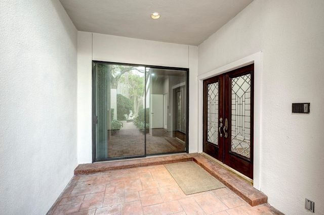 9171 Briar Forest Drive, Houston, TX 77024