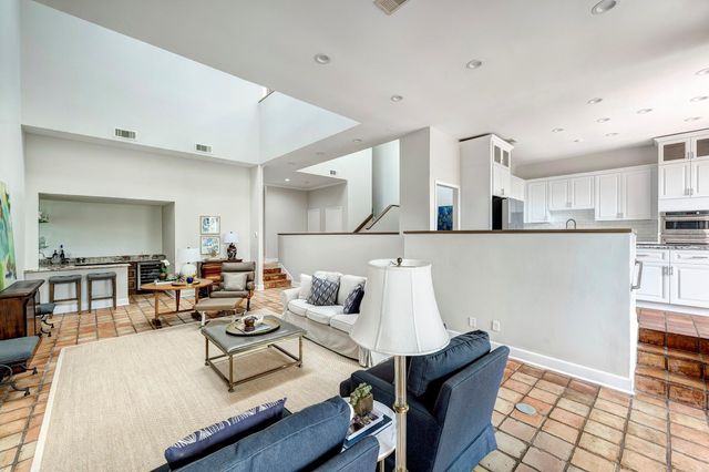 9171 Briar Forest Drive, Houston, TX 77024