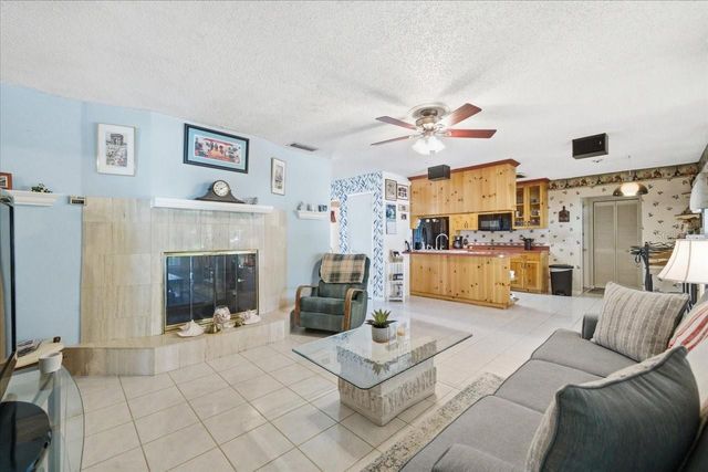 4703 ROSEBERRY LANE, Tampa, FL 33624