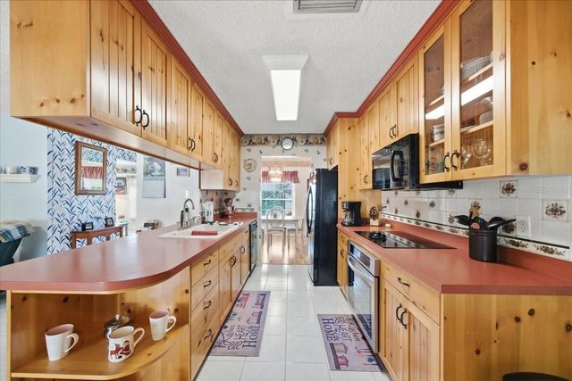 4703 ROSEBERRY LANE, Tampa, FL 33624