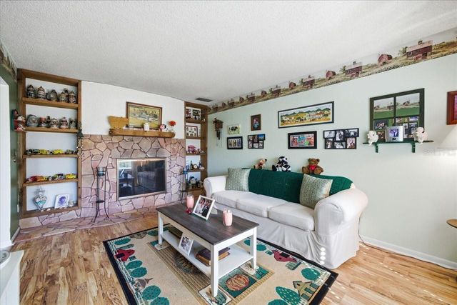 4703 ROSEBERRY LANE, Tampa, FL 33624