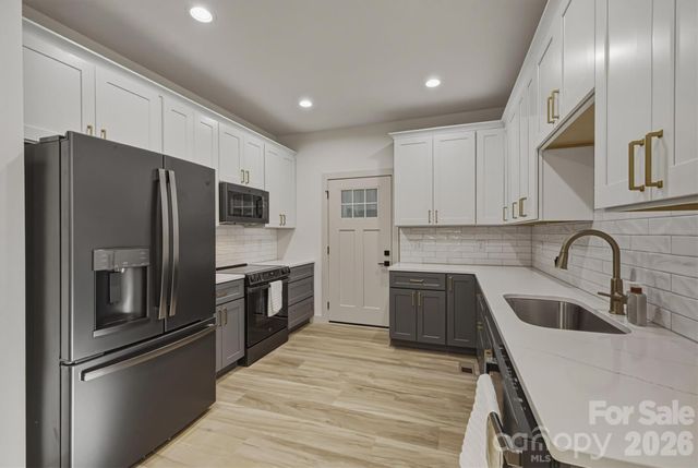 5676 MARBLESTONE Drive, Granite Falls, NC 28630