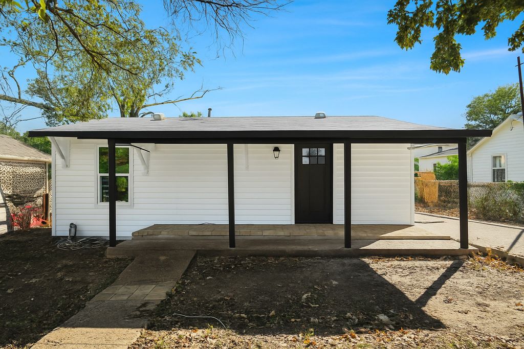 3506 N Houston Street, Fort Worth, TX 76106