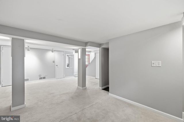 1706 N GLEBE RD, Arlington, VA 22207