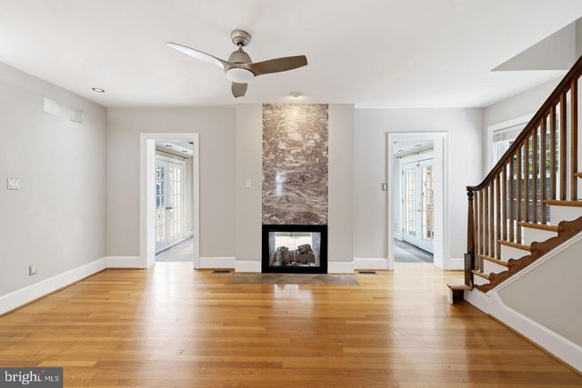 1706 N GLEBE RD, Arlington, VA 22207