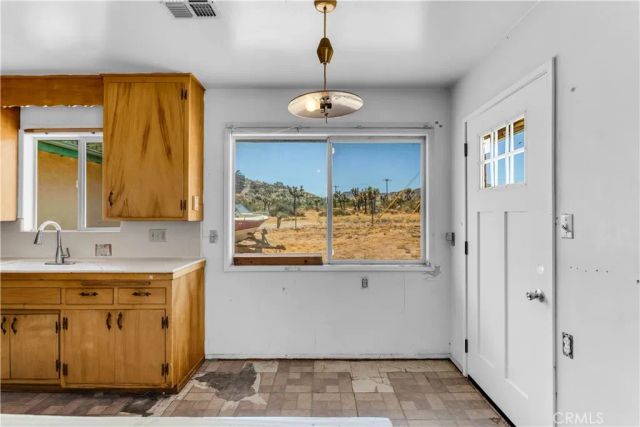 57136 Navajo Trail, Yucca Valley, CA 92284