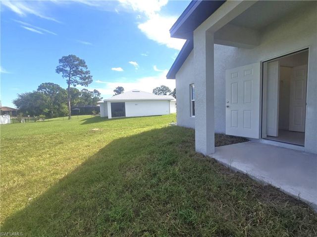 3603 38th ST SW, Lehigh Acres, FL 33976