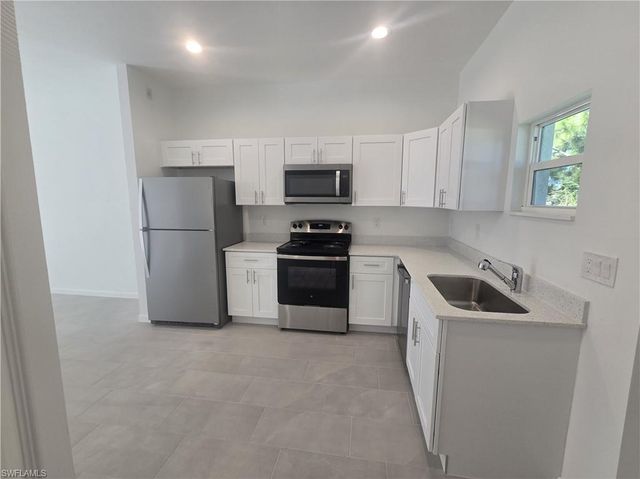 3603 38th ST SW, Lehigh Acres, FL 33976