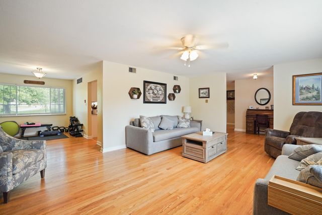 180 Cliffside Drive, Somerset, KY 42503