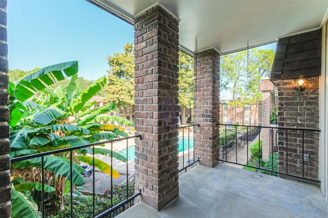 7575 Katy Freeway 143, Houston, TX 77024