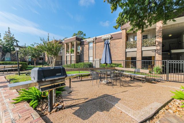 7575 Katy Freeway 143, Houston, TX 77024