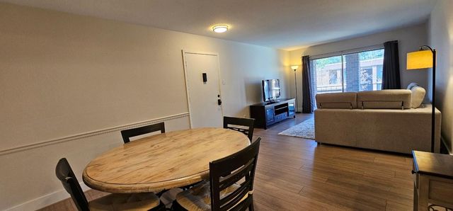 7575 Katy Freeway 143, Houston, TX 77024