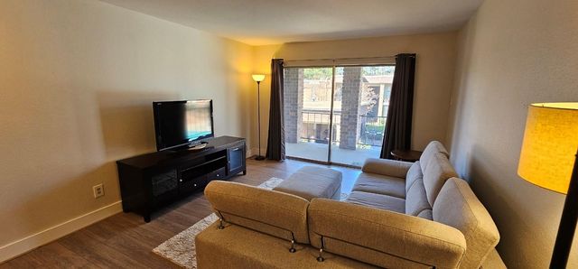 7575 Katy Freeway 143, Houston, TX 77024