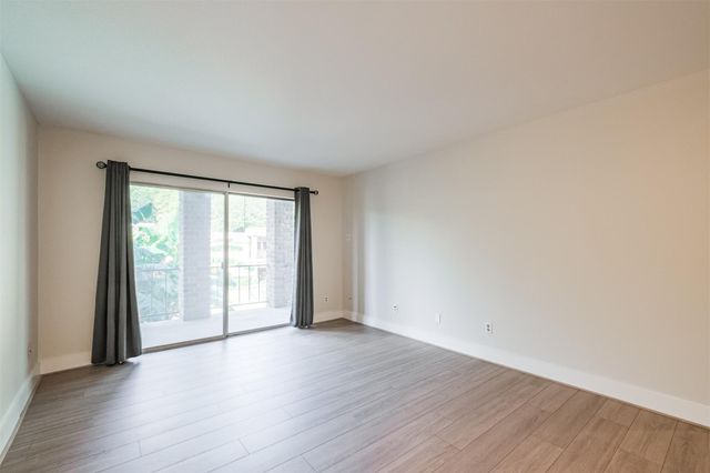 7575 Katy Freeway 143, Houston, TX 77024