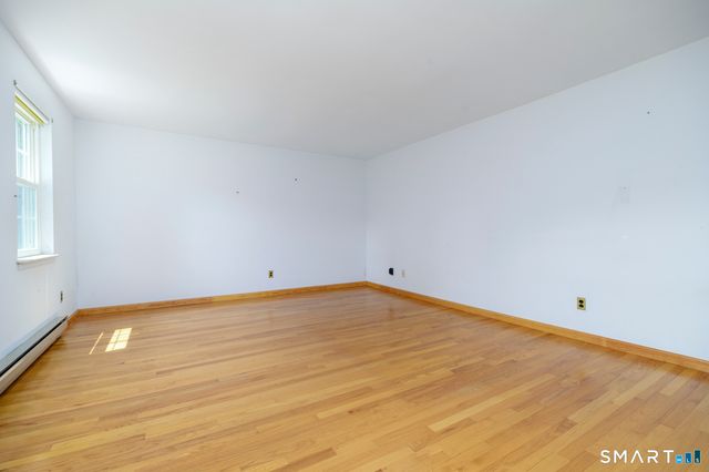 16 Westminster Road, Stamford, CT 06902