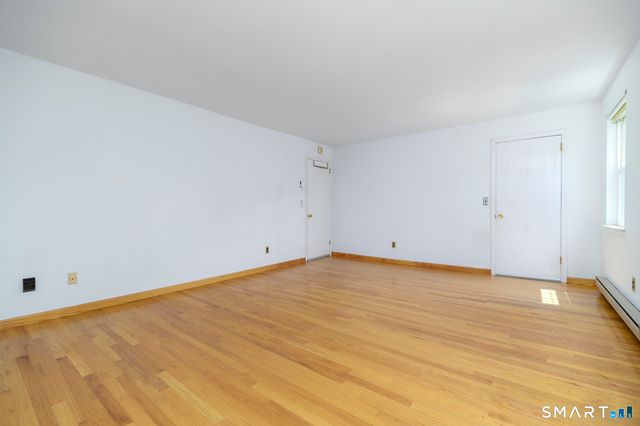 16 Westminster Road, Stamford, CT 06902