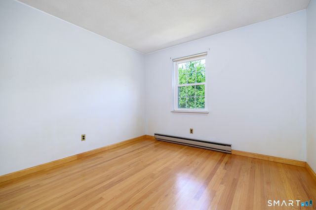 16 Westminster Road, Stamford, CT 06902