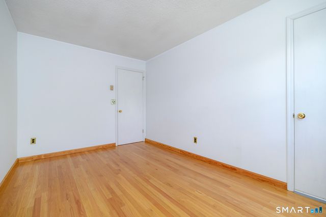 16 Westminster Road, Stamford, CT 06902