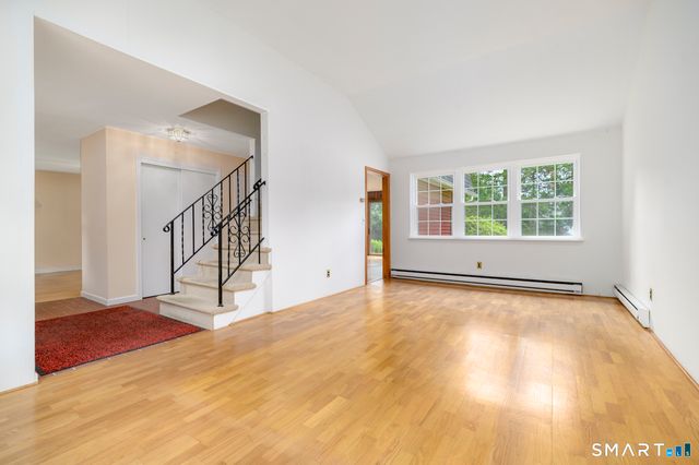 16 Westminster Road, Stamford, CT 06902