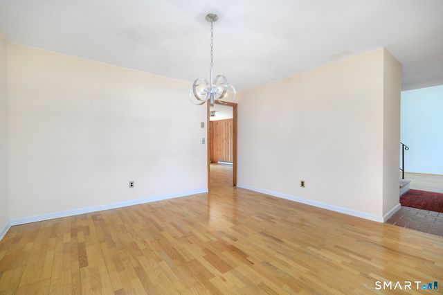16 Westminster Road, Stamford, CT 06902