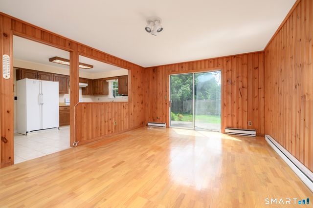 16 Westminster Road, Stamford, CT 06902