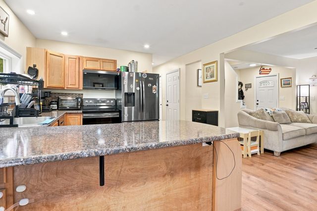 111 Pinedale Avenue, Athol, MA 01331