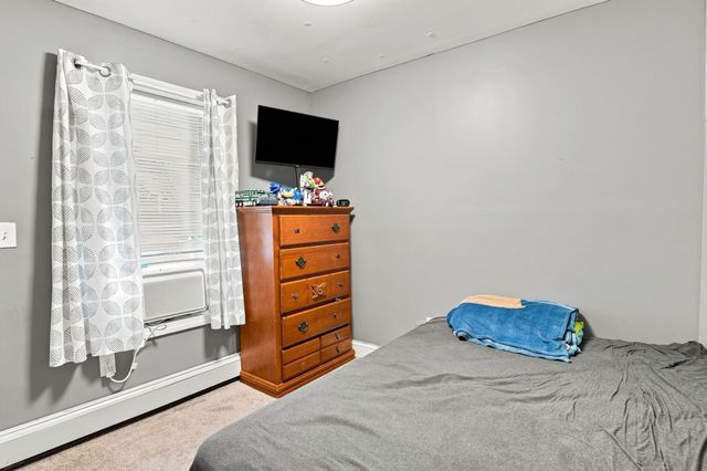 111 Pinedale Avenue, Athol, MA 01331