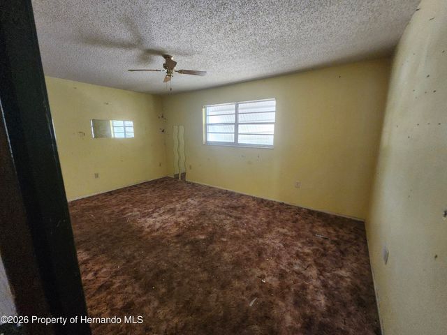 2377 Giovanni Avenue, Spring Hill, FL 34608